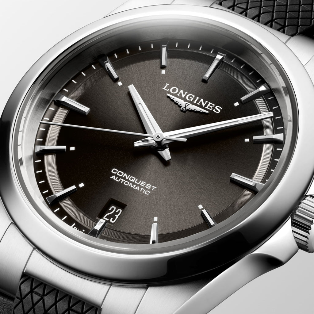 Longines Conquest L3.720.4.52.9 détail
