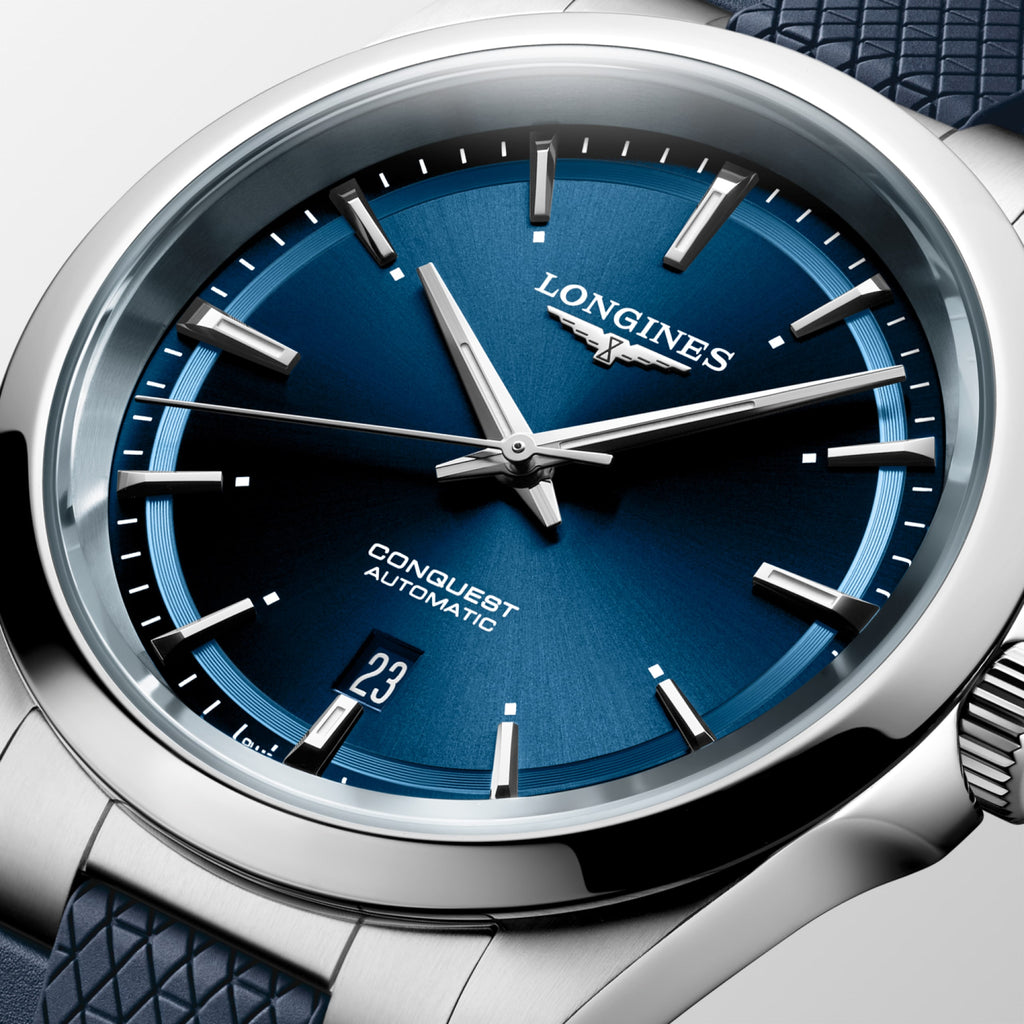Longines Conquest L3.830.4.92.9 détail