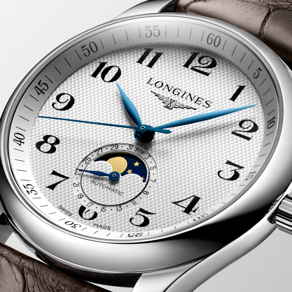 Longines Master Collection Moonphase L2.909.4.78.3 detail