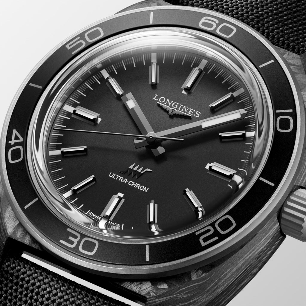 Longines Ultra-Chron Carbon L2.839.4.52.2 détail